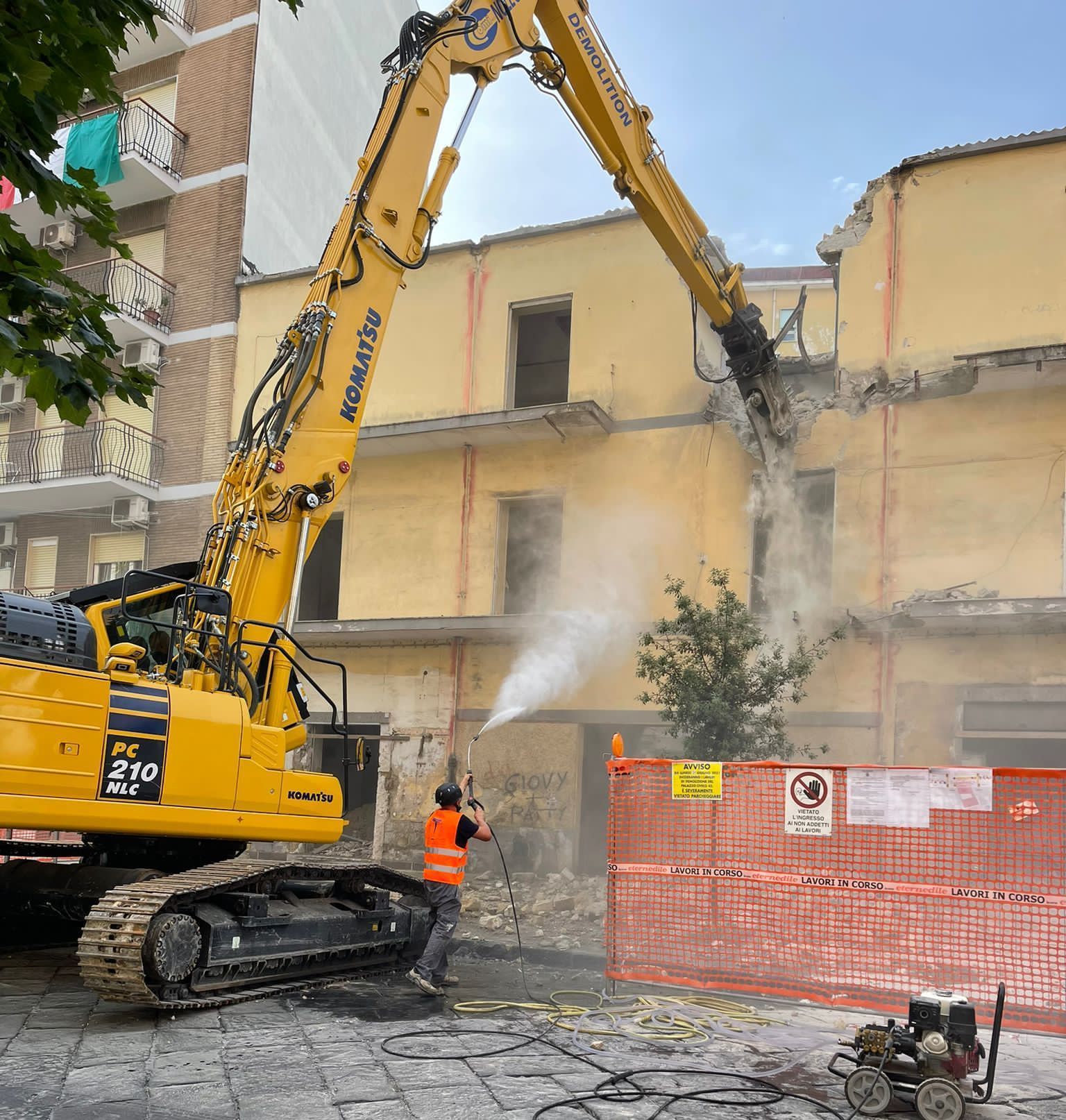 demolizioni VS scavi 03