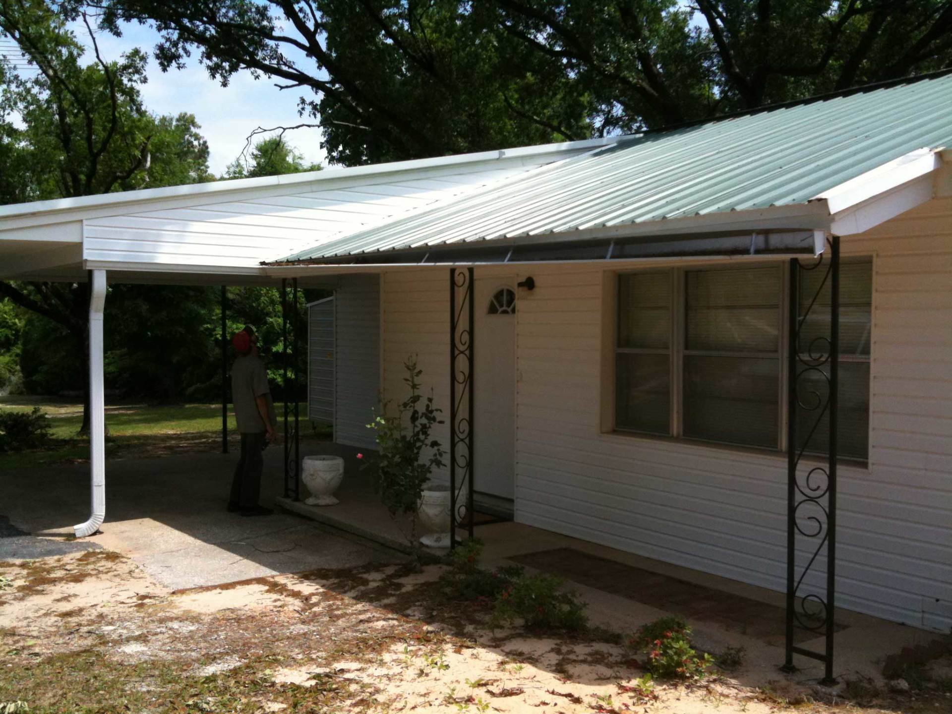 Unmaintained Gutter — Pensacola, FL — Metal Masters of Pensacola, Inc