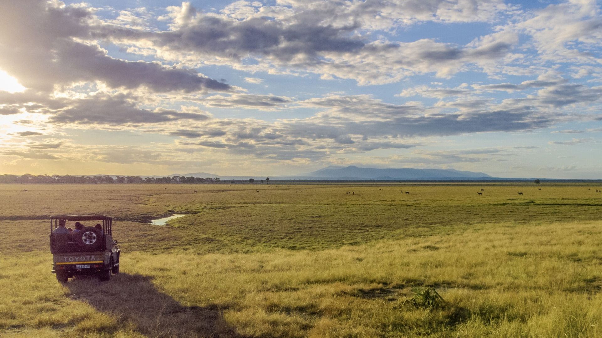 GORONGOSA-SAFARIS-Mozambique+honeymoons