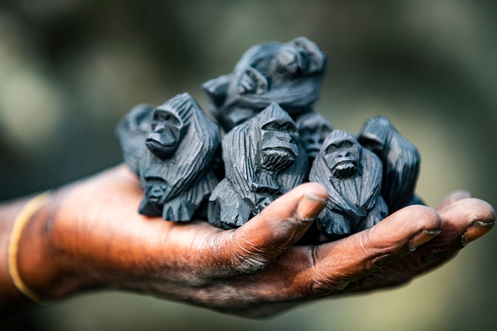 singita_volcanoes_national_park_-_local_crafts-