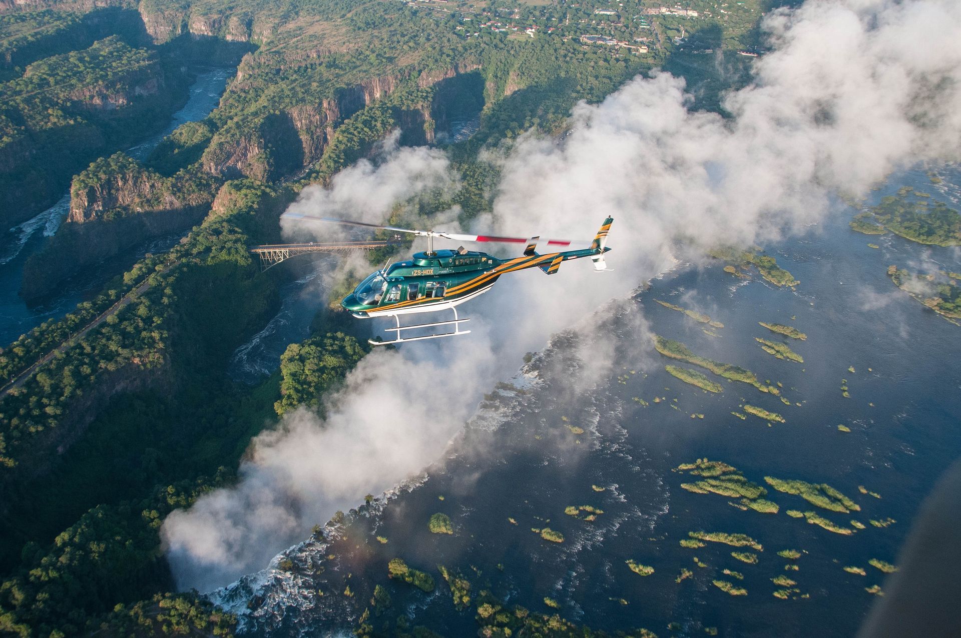 victoria falls helicopter tour