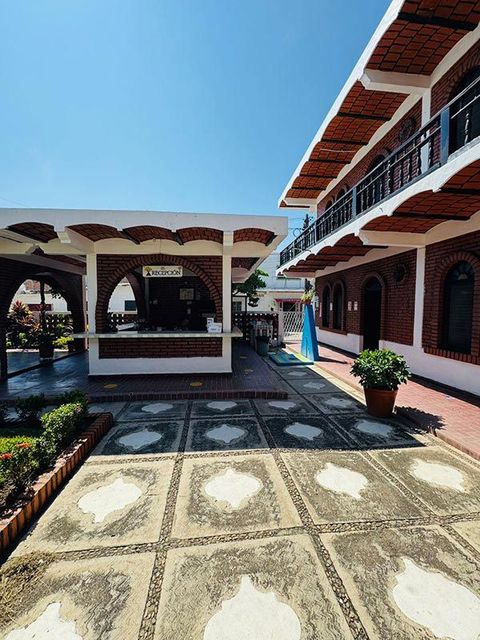 HOTEL LA SIESTA