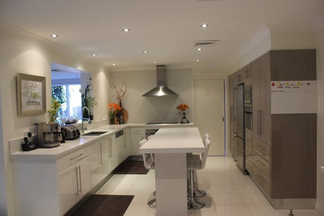 Modern Kitchen White Accent Colour Indoor | Castle Hill, Nsw | Galaxy Kitchens & Bathrooms