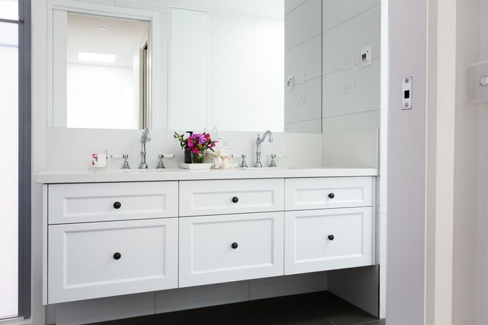 Contemporary Bathroom Design | Castle Hill, Nsw | Galaxy Kitchens & Bathrooms