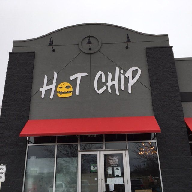 Hot Chip Sign — Sign Dealers in Rochester, MN