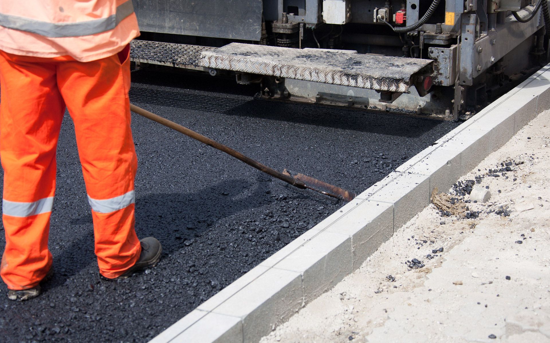 Applying Asphalt — Worcester, MA — Minutemen Paving