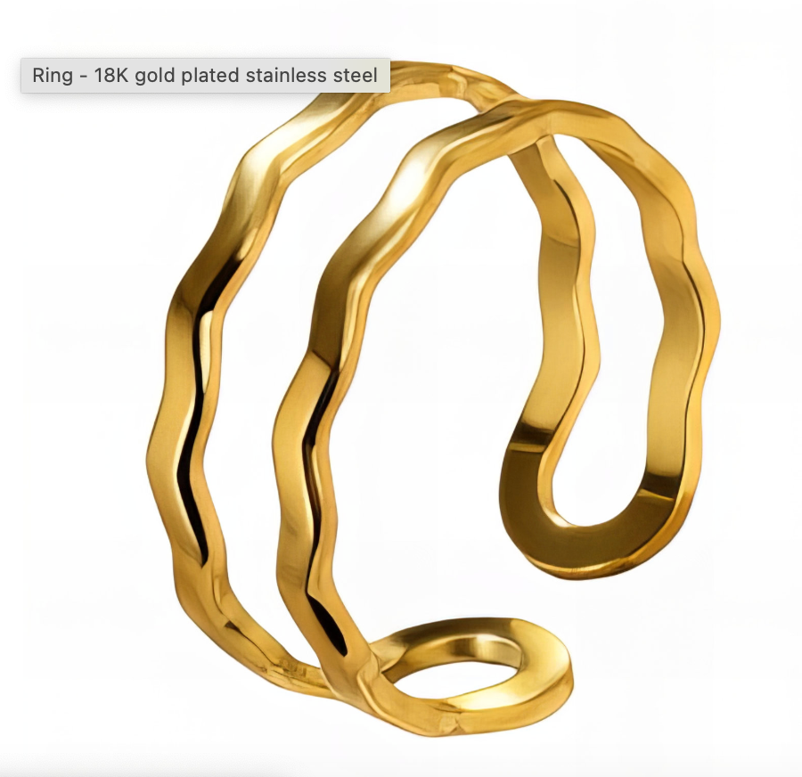 Verguld roestvrijstalen ring met een golvend ontwerp, open aan de onderkant.