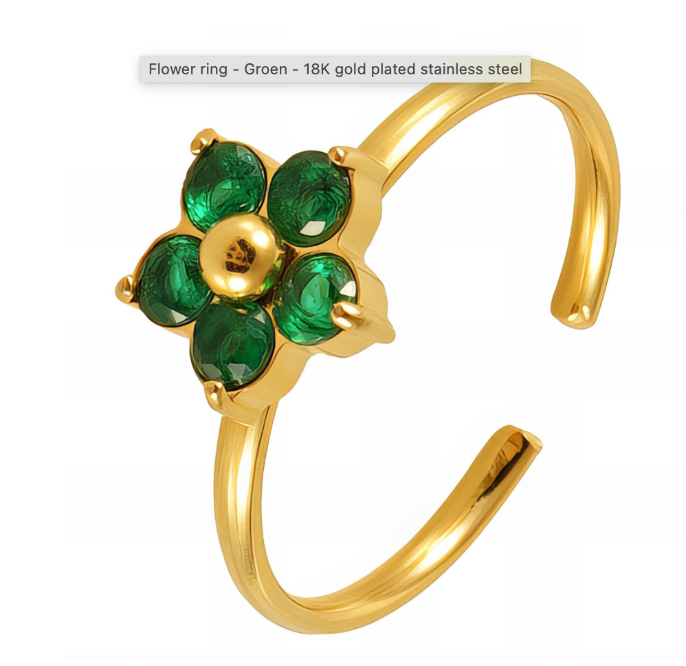 Goudkleurige ring met een bloemvormige groene edelsteen.
