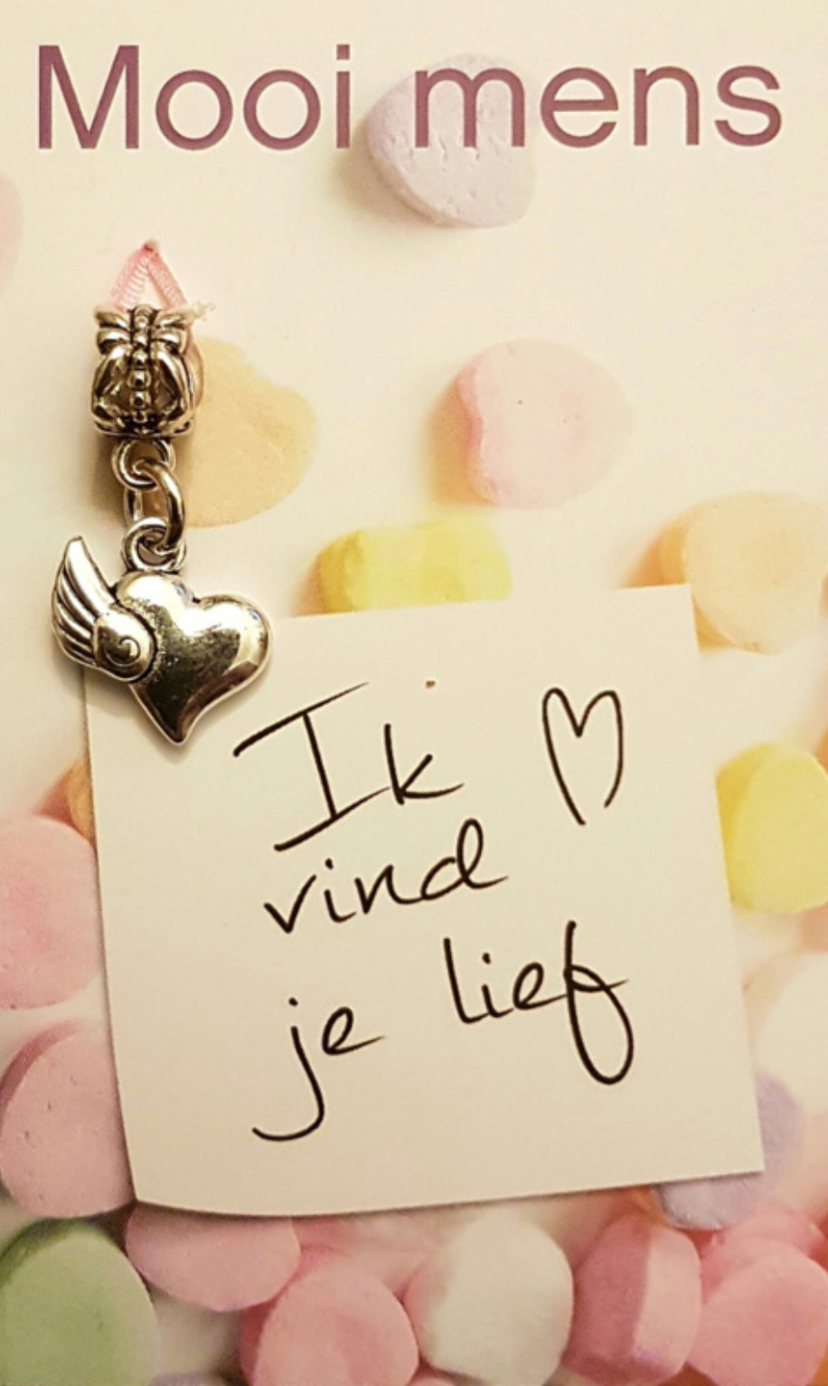 Briefje met handgeschreven tekst 