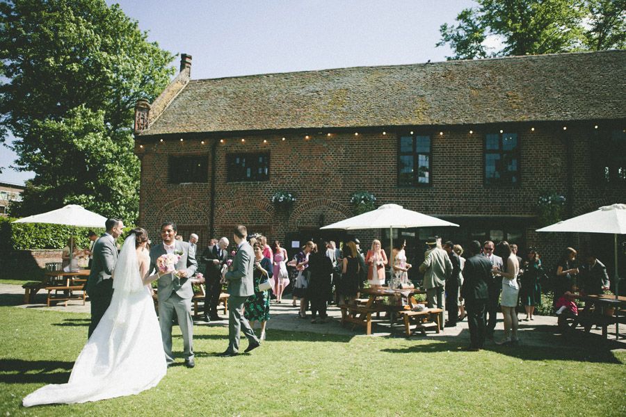 5 Reasons To Get Married In A Barn