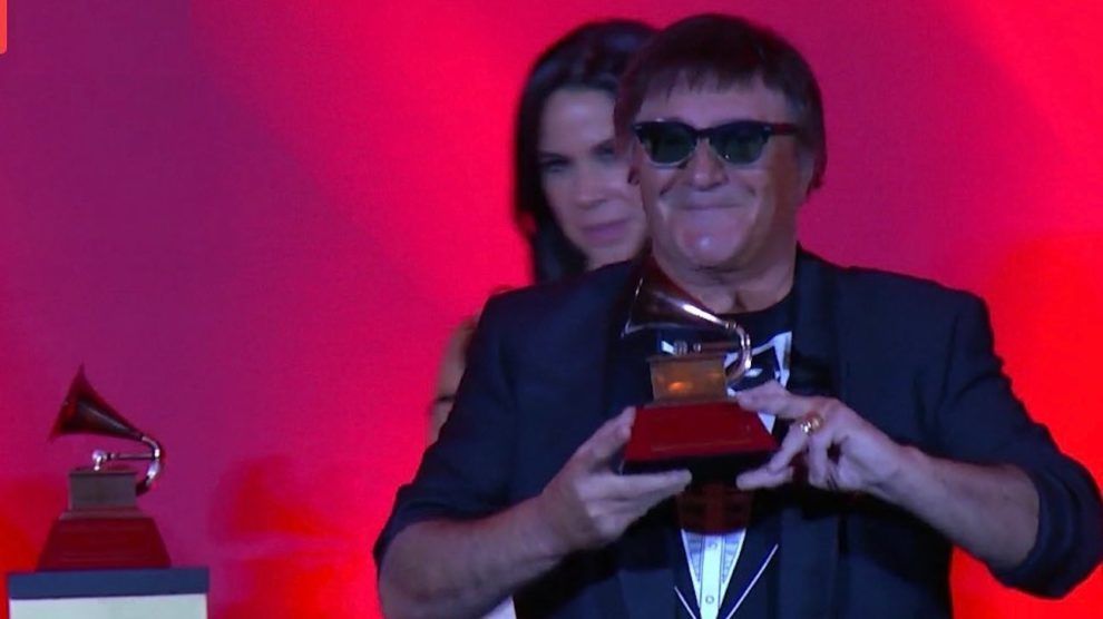 cantigasdarua@gmail.com