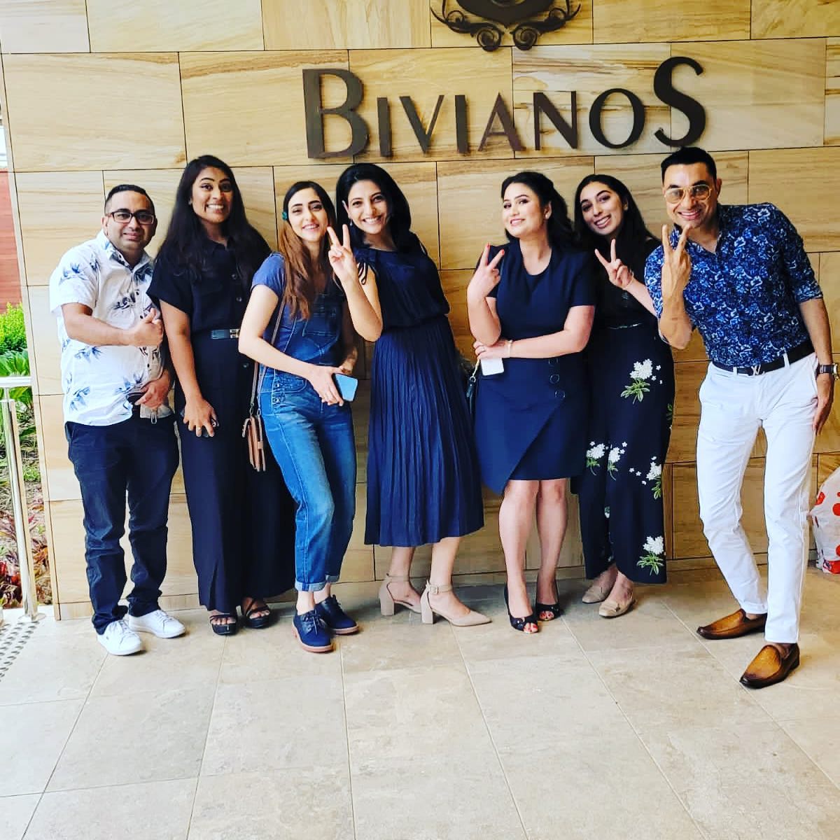 A team of dentists and bivianos on their back – Blacktown, NSW – Smiles for All