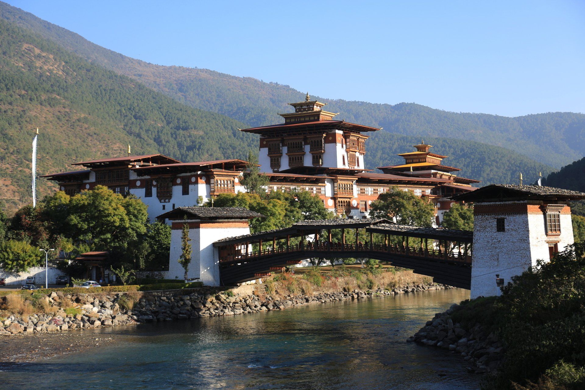 bhutan tourism registered hotels