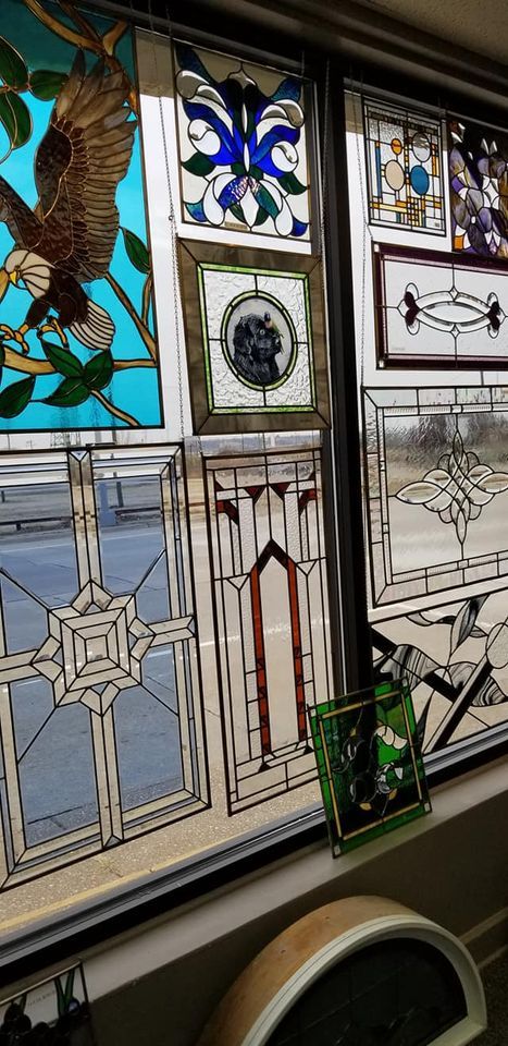 Different Art Glass — Bettendorf, Iowa — The Glass Blast