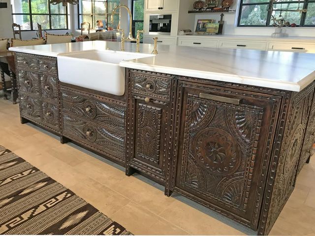 Customized Kitchen Furniture