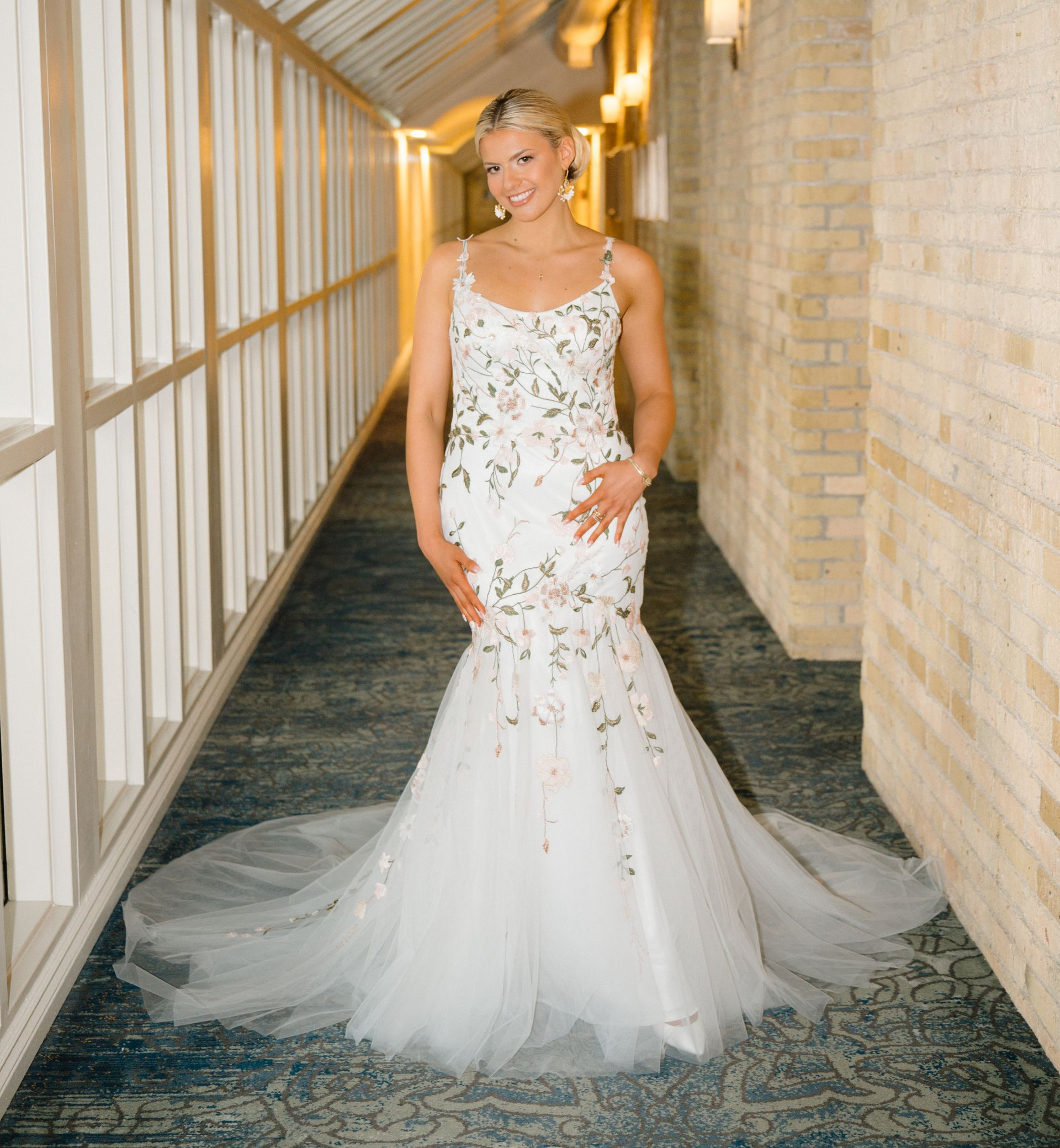 Tulle and floral appliques, mermaid fit