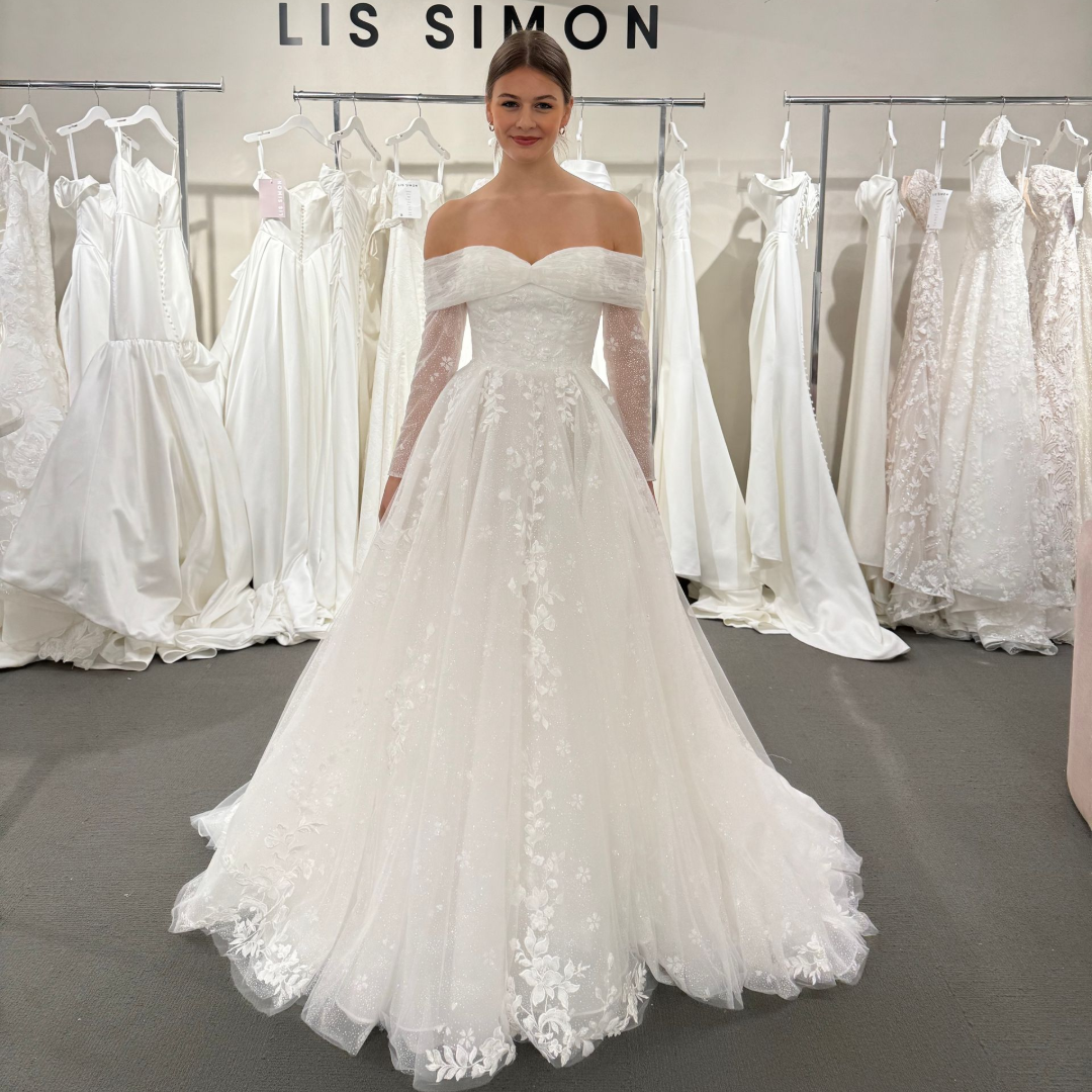 Liz Simon trunk show. April 2-13