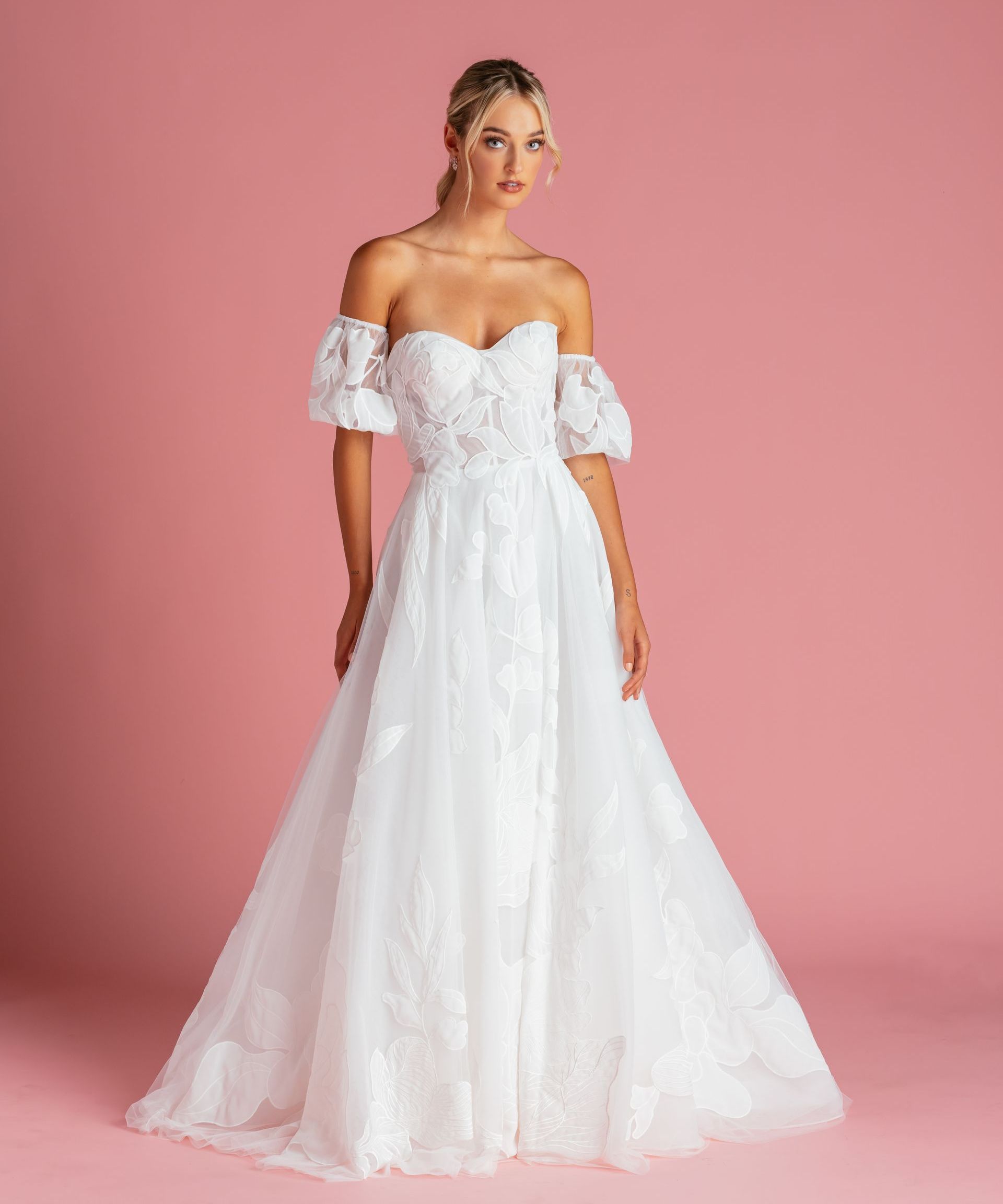 Cotton lace appliqué, illusion bodice, sweetheart neckline, low V illusion back, A-line skirt