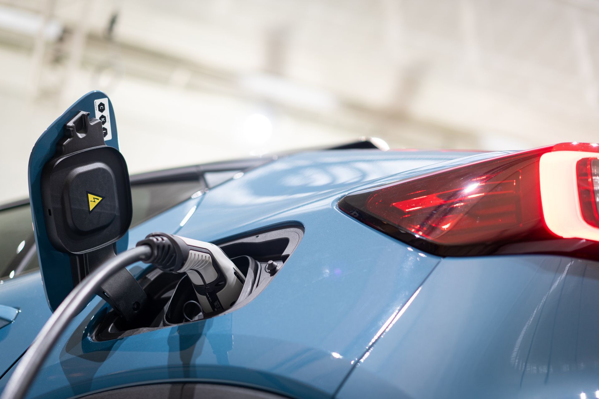 The Differences Between Electric Vehicle and GasPowered Car Batteries