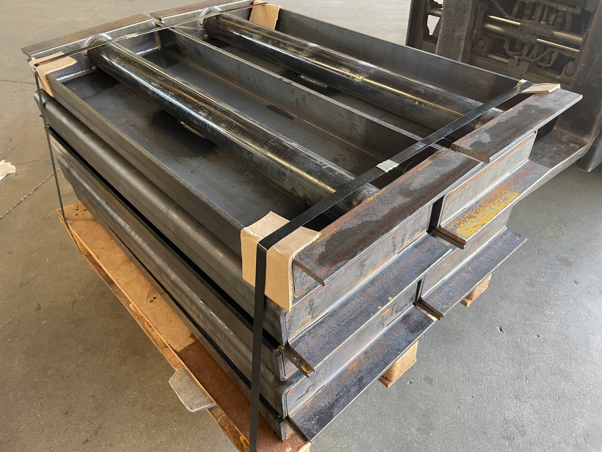 Stainless Steel Hot Rolled Plates — Temple City, CA — DD Wire Co