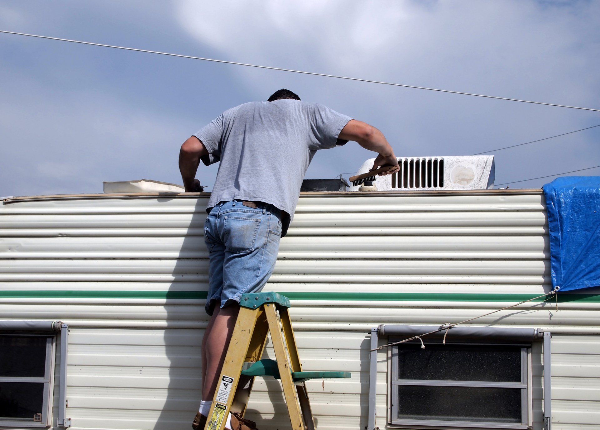 Pull Top Roof Installation — Sun City, AZ — Derrick Hickman Mobile Home Services