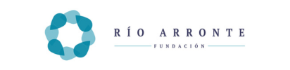 Logotipo de la Fundación Rio Arronte con icono de flor geométrica azul y texto gris sobre fondo blanco.