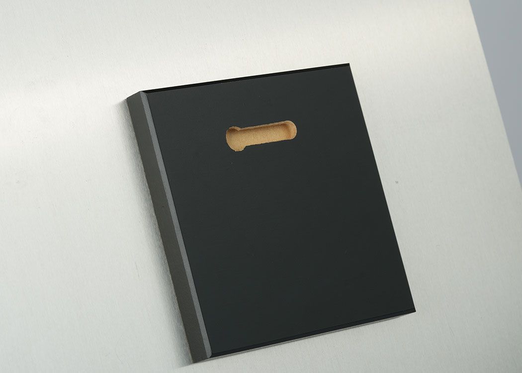 Wood mount on the back of metal prints for sizes 8x12 and larger