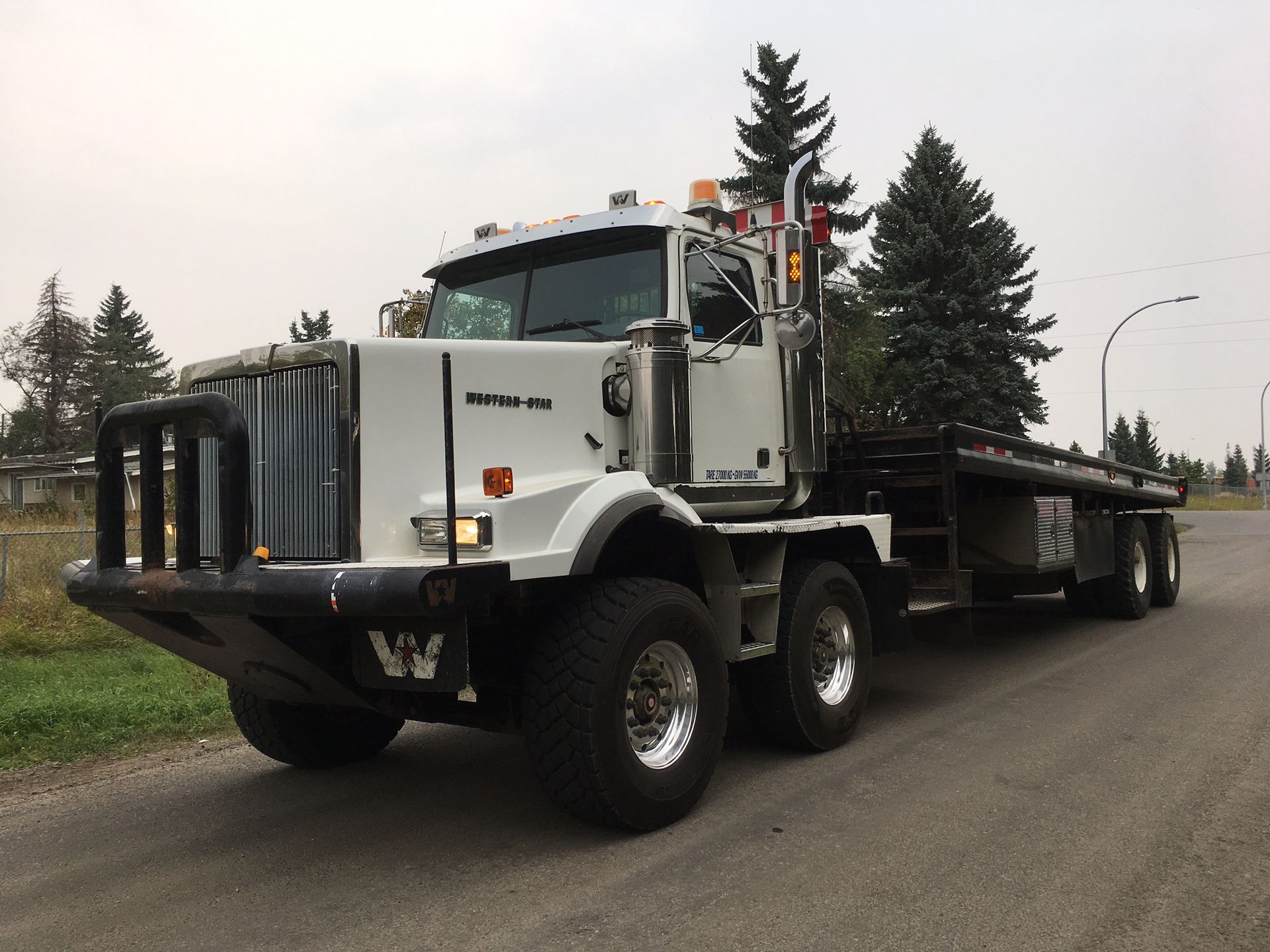 Used 2006 Western Star 4900SA T/A T/A Bed Truck For Sale
