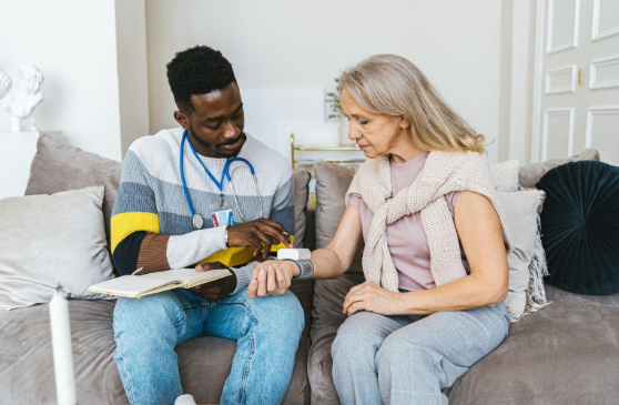 The Comfort of Care: 5 Benefits of Receiving Medical Care at Home