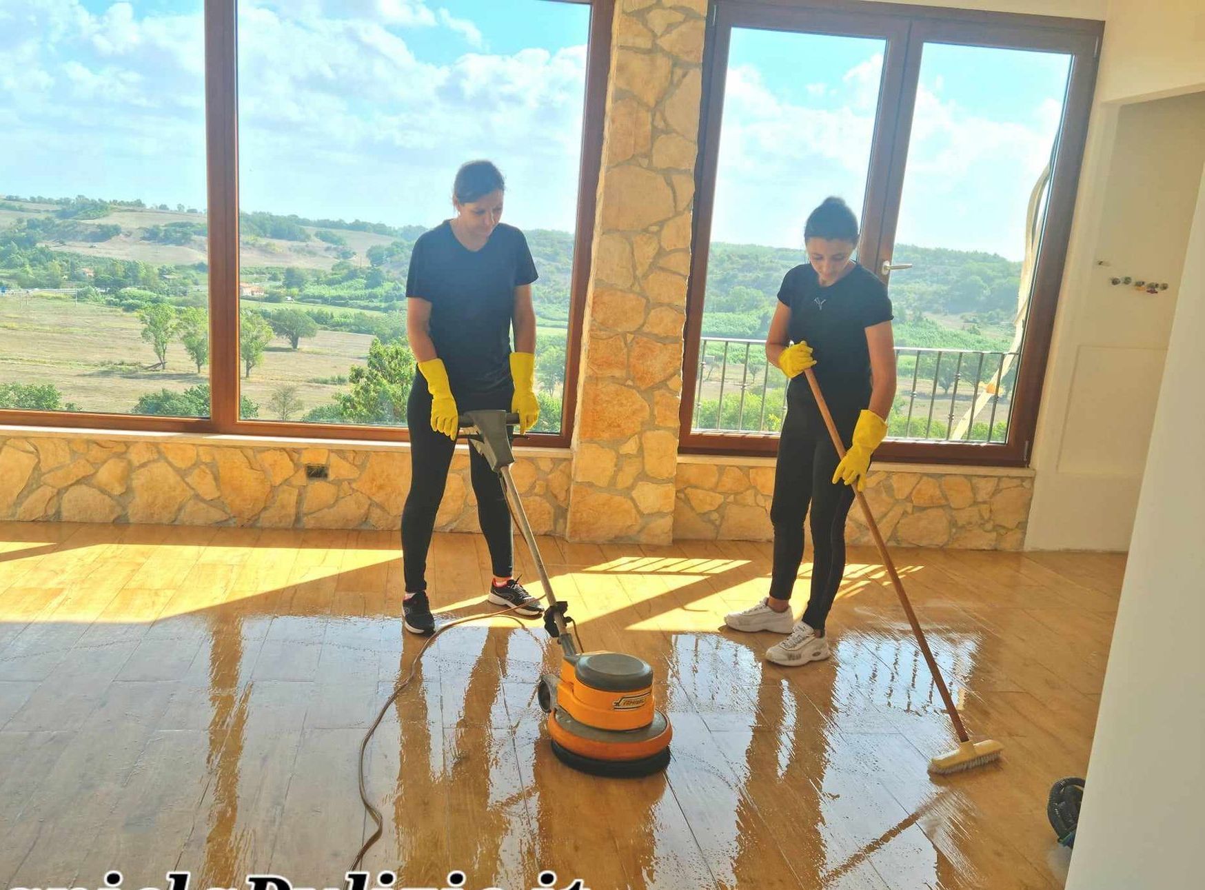 pulizie post ristrutturazione ambienti vuoti