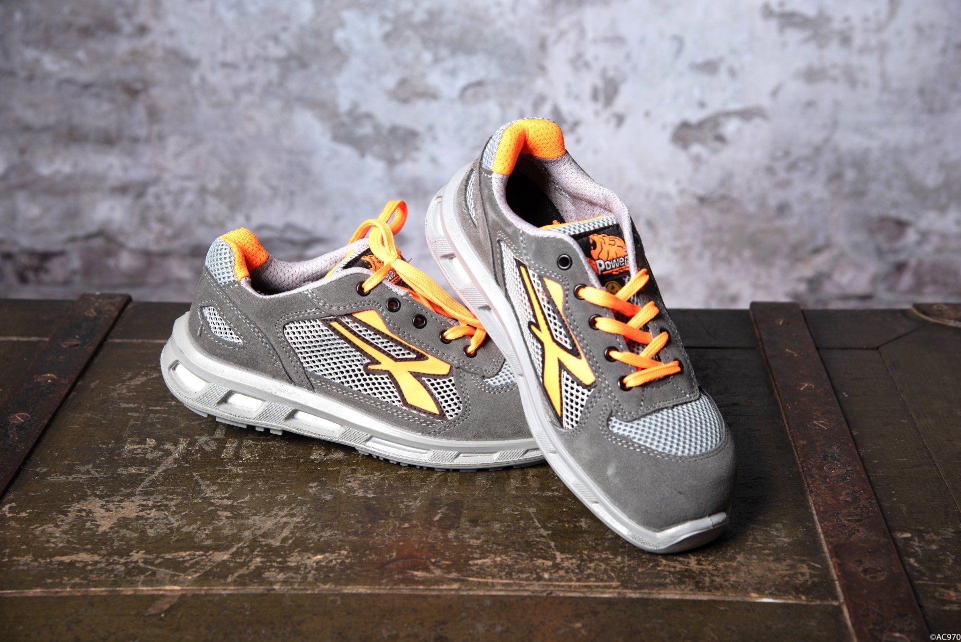 negozio di calzature U-Power a Torino