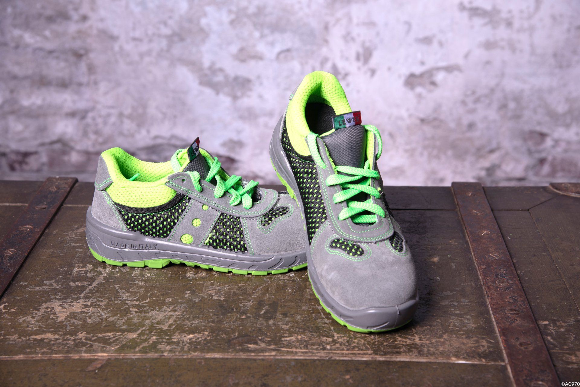 negozio calzature U-Power a Torino