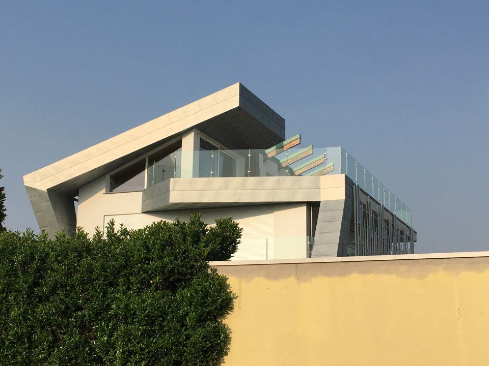 villetta singola vista dalla strada