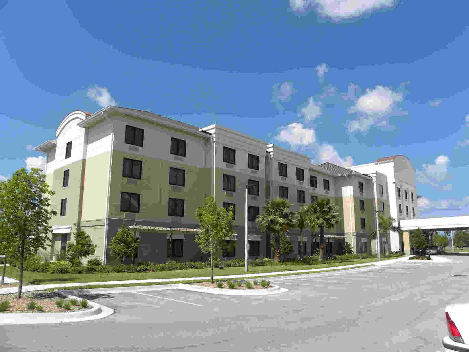 White-Colored Building — Closers in Brandon, FL