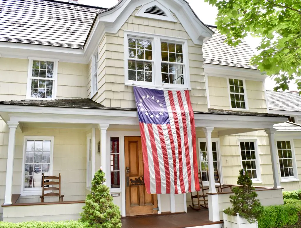 1708 House - Front of property with Flag