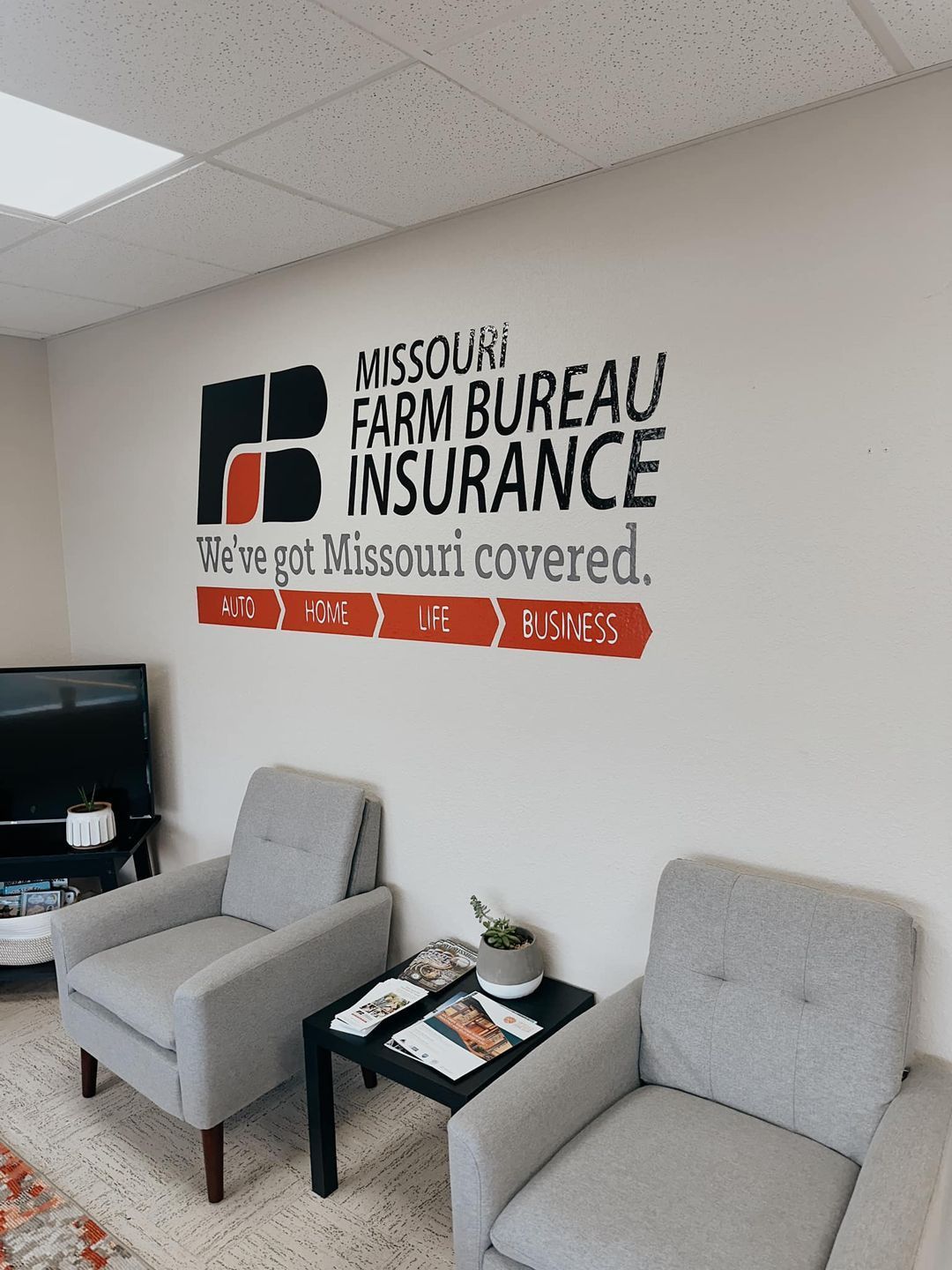 A waiting room for missouri farm bureau insurance
