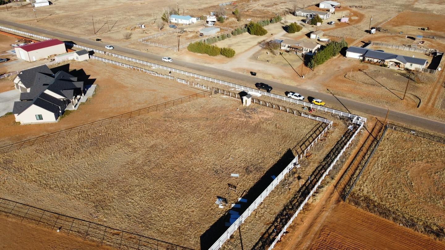 Big Farm with Wooden Fence — Lubbock, TX — Hudson Fence Company