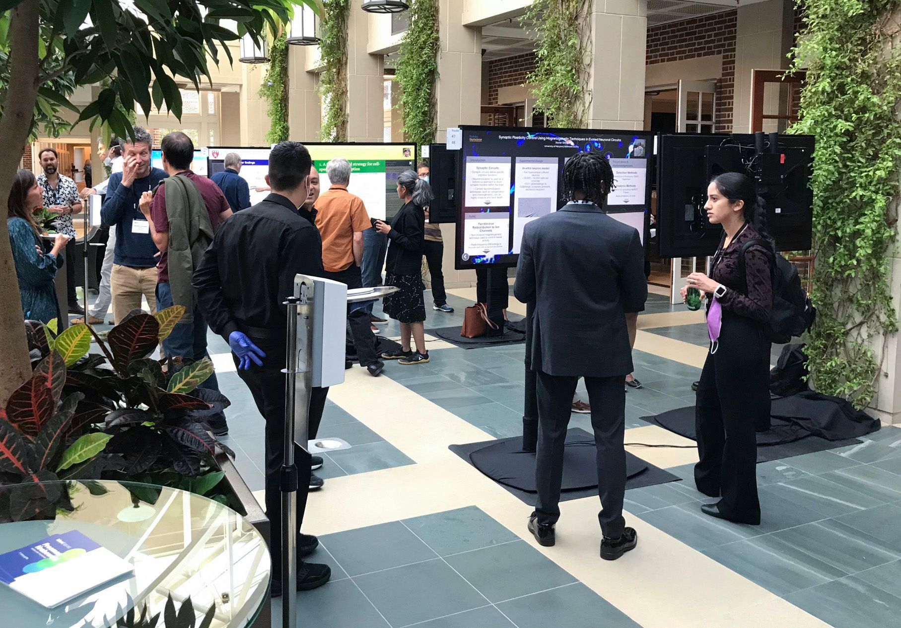 Interactive Touch Screen Poster Displays Medical Scientific Events Maryland