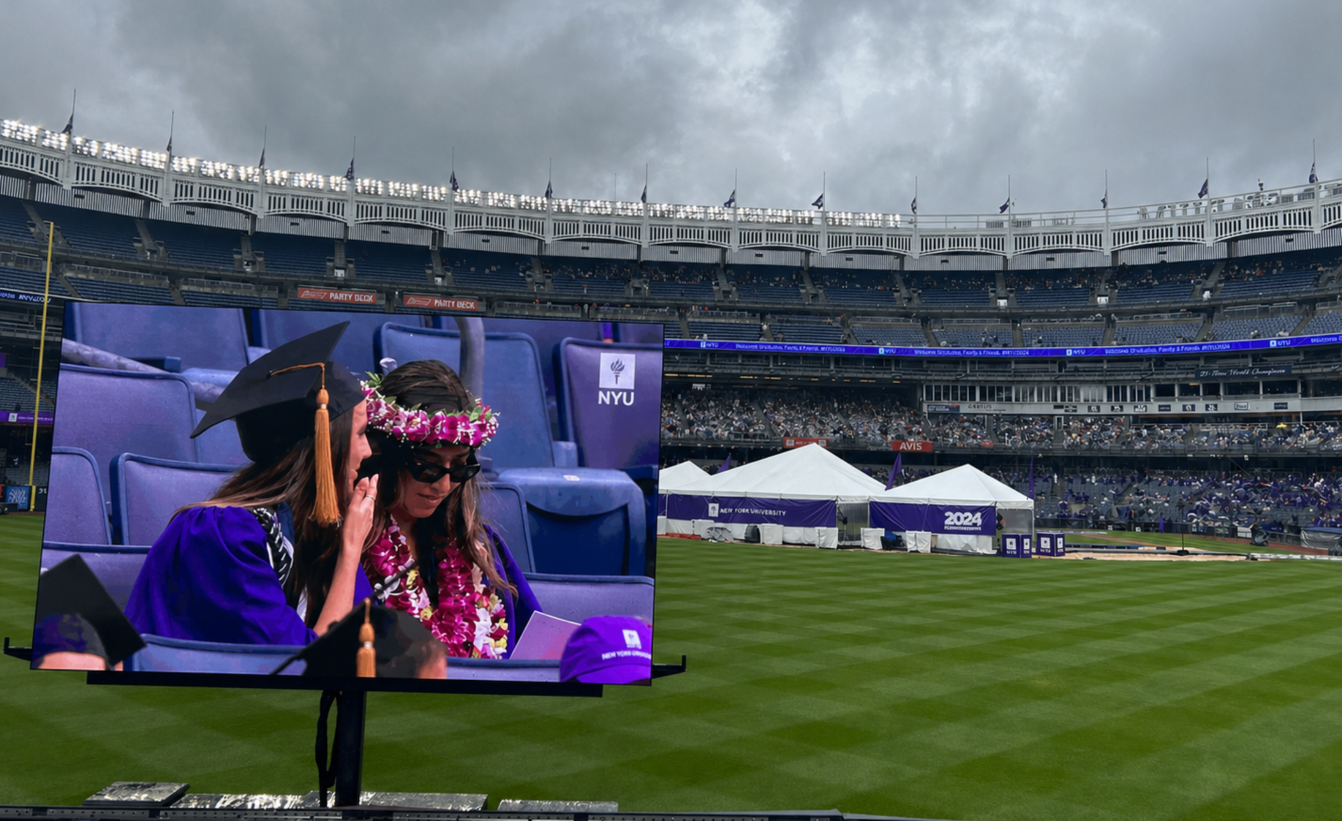 LED Video Trailer 17x10 in New York for the NYU Commencement