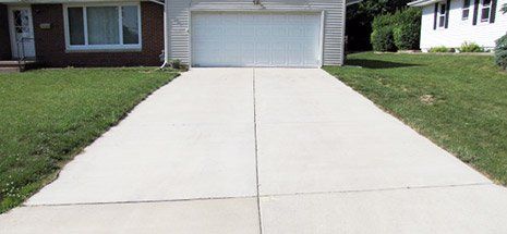 Concrete Driveway - Peoria, IL