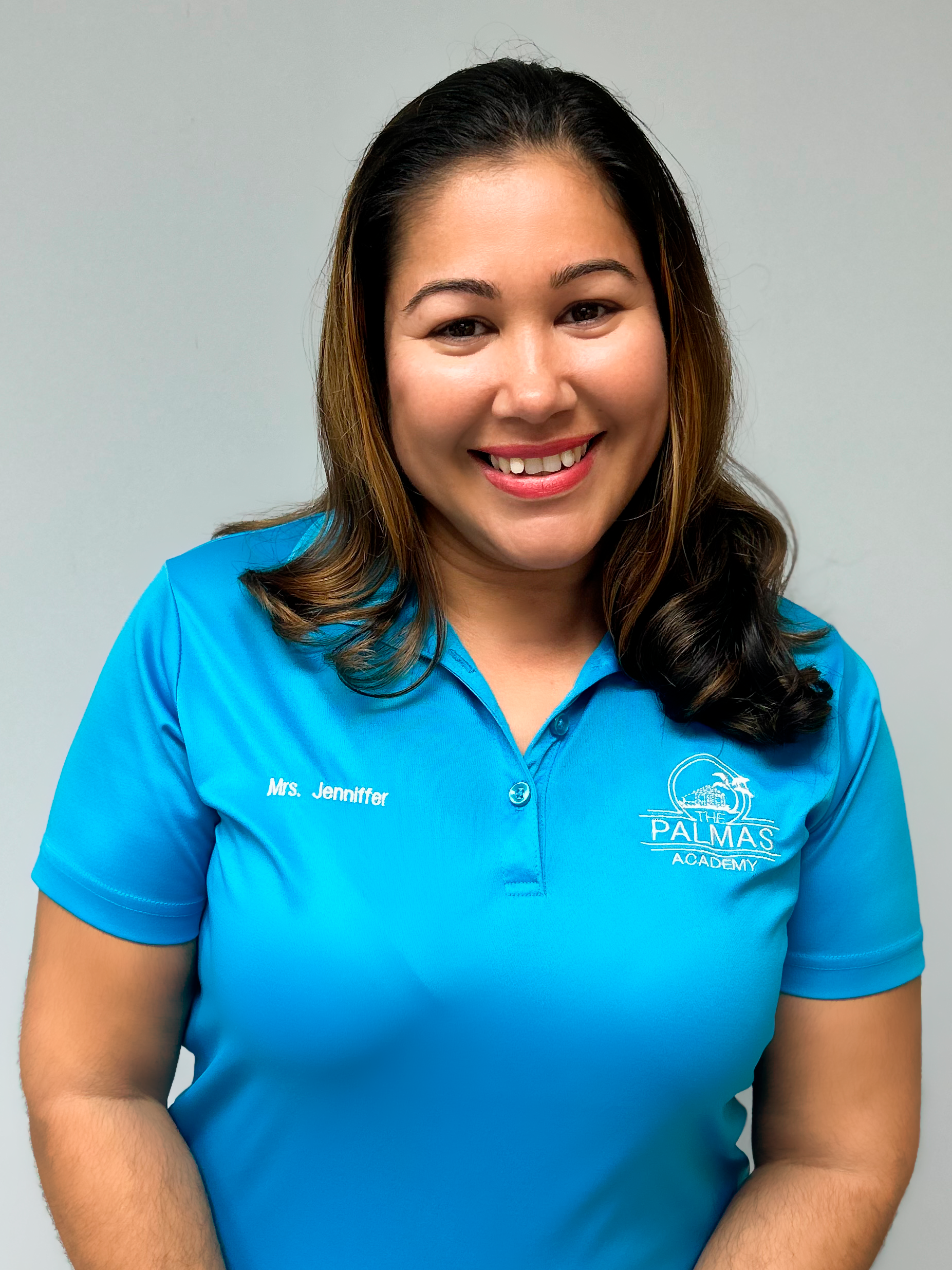 Mrs. Jenniffer  Valentín