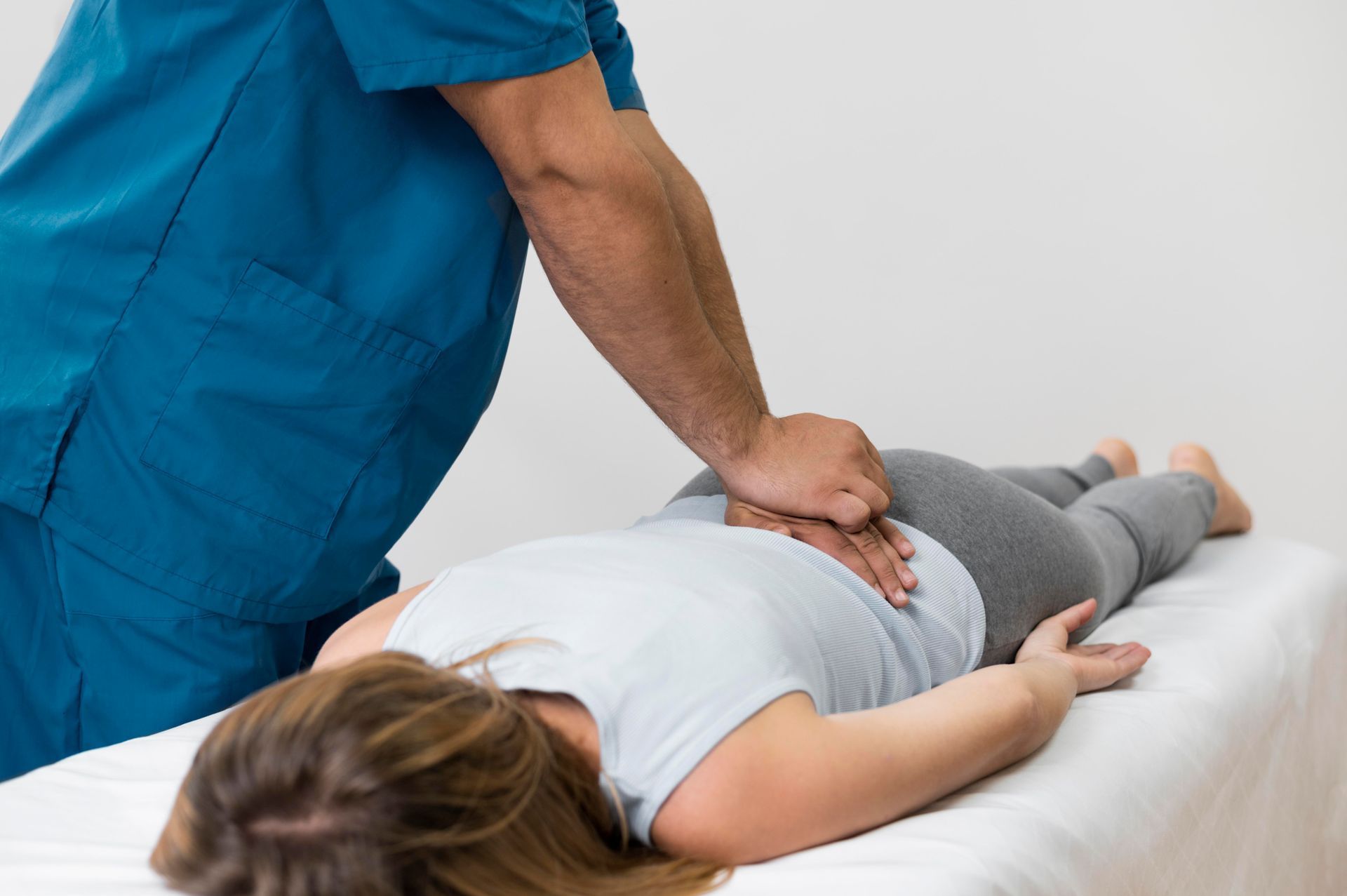 osteopathy patient getting treatment