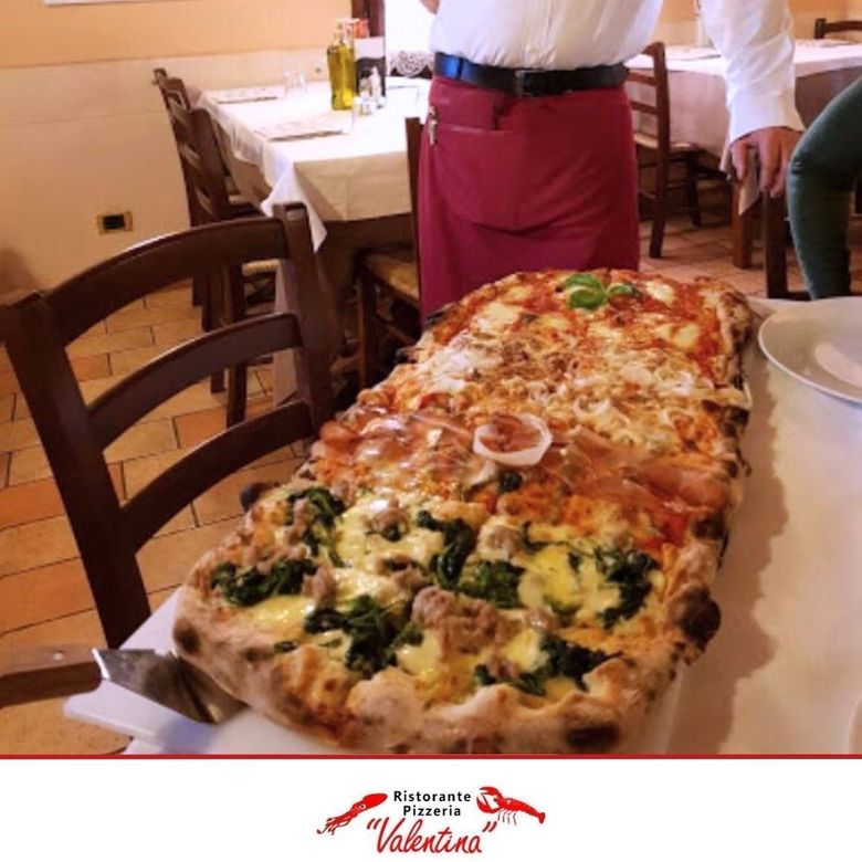 ristorante pizzeria la valentina pizza gigante
