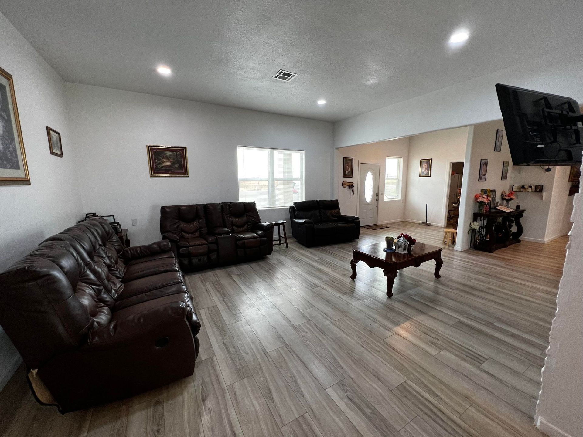 330,000 2840 Arapaho Drive