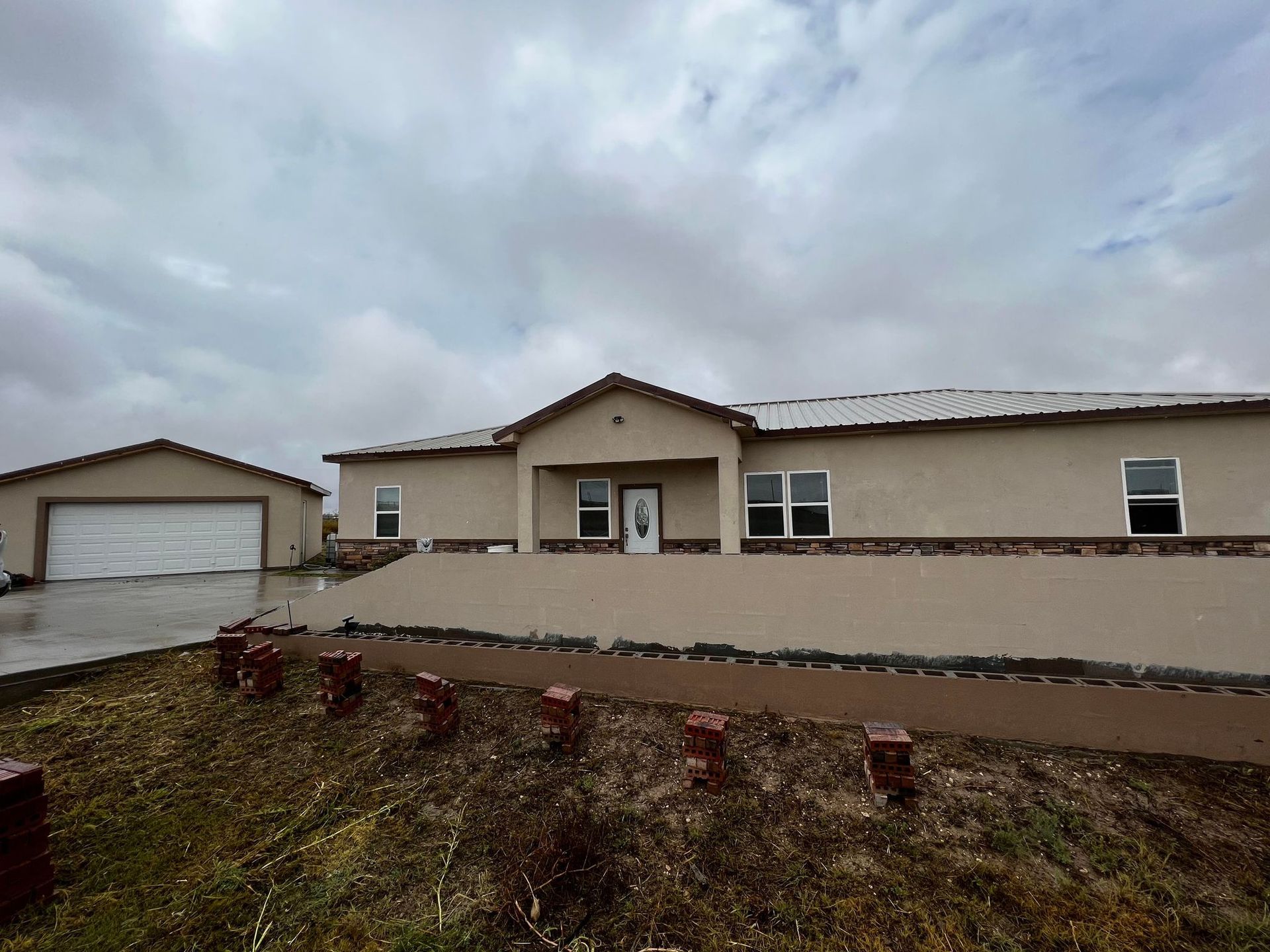 330,000 2840 Arapaho Drive