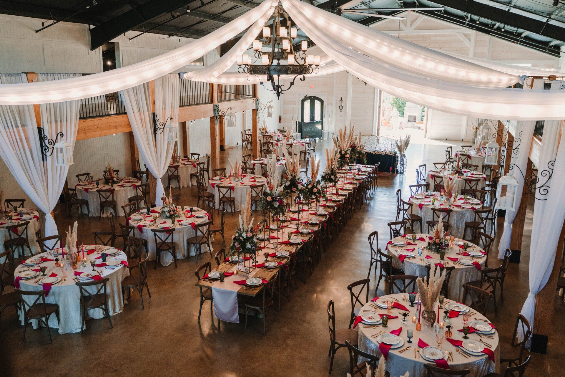 Wedding Reception setting at Howe Farms photographed by a Chattanooga Wedding Photographer