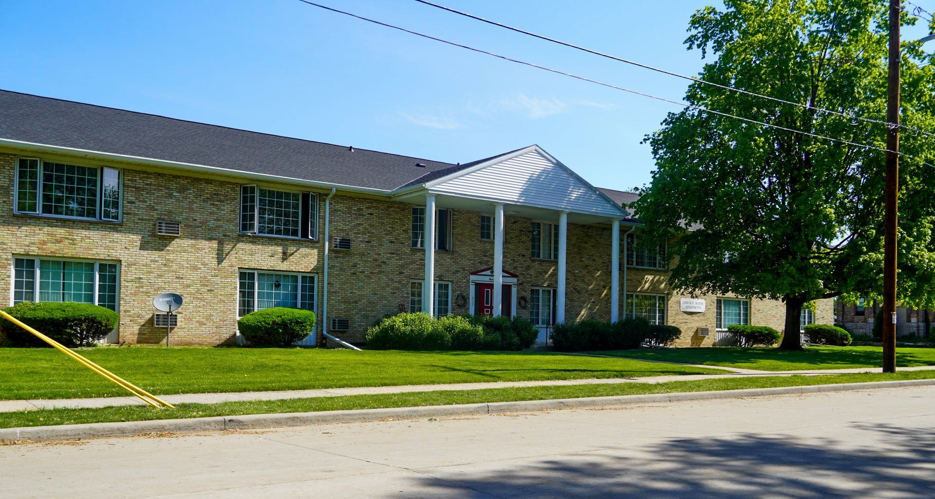 Adams Street Apartments