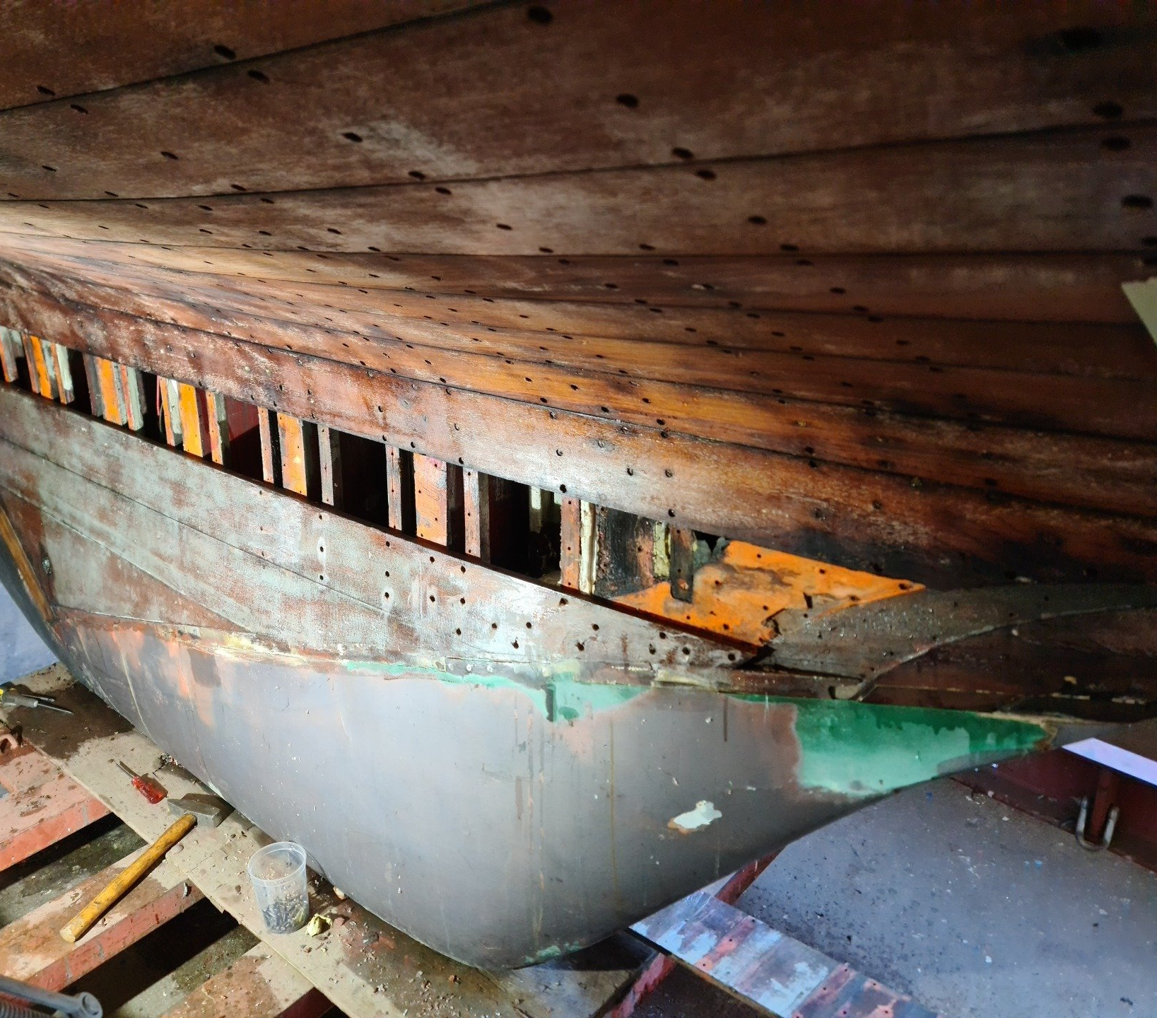 chantier naval balmer morges travaux sur bateau en bois