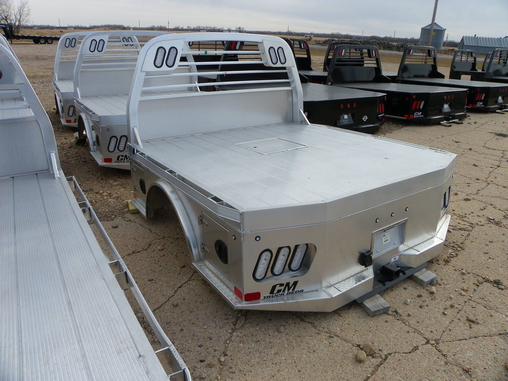 CM Truck Bed Ford Single Wheel Long Bed