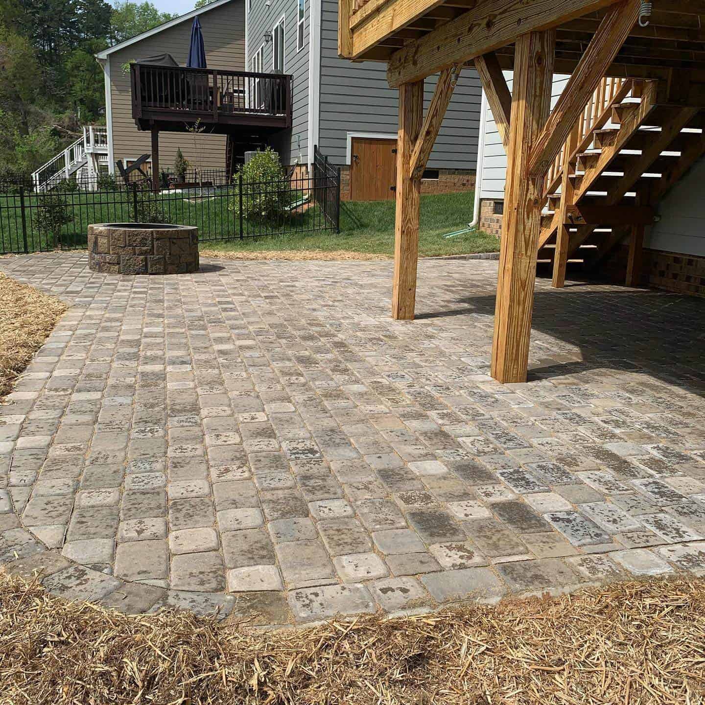 LCI Lawn and Landscaping LLC, Firepit